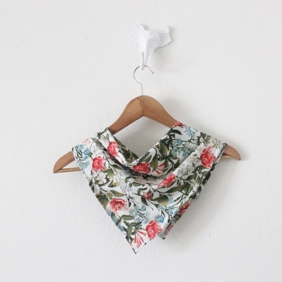 NWT Handmade Floral 18” x 18” Hair Scarf
